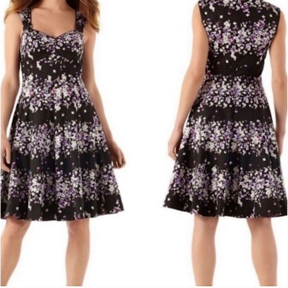 WHBM Floral Dress Women Sz 6 Black Purple Feminine Fit & Flare Sweetheart
Neck